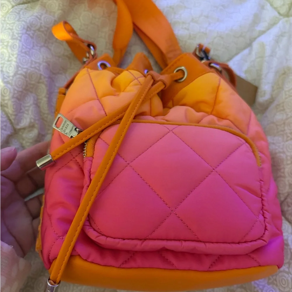 Steve Madden stylish quilted